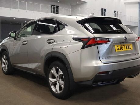 Lexus NX 2.5 NX 300h Premier CVT 4WD 5dr 10