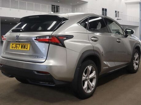 Lexus NX 2.5 NX 300h Premier CVT 4WD 5dr 11