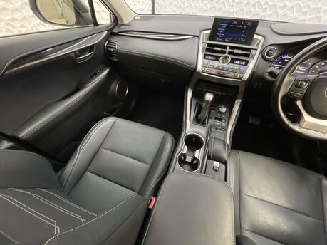 Lexus NX 2.5 NX 300h Premier CVT 4WD 5dr 28