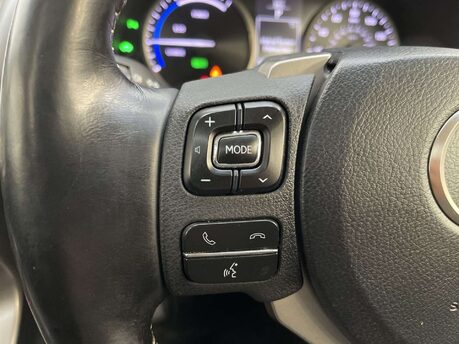 Lexus NX 2.5 NX 300h Premier CVT 4WD 5dr 32
