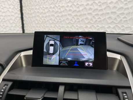 Lexus NX 2.5 NX 300h Premier CVT 4WD 5dr 8