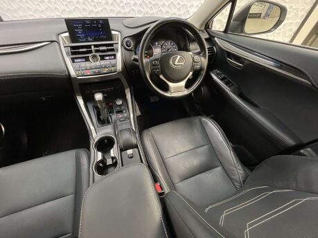 Lexus NX 2.5 NX 300h Premier CVT 4WD 5dr 18