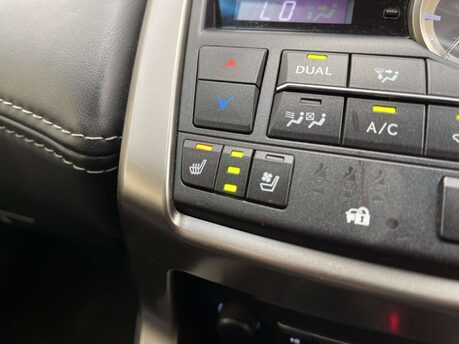 Lexus NX 2.5 NX 300h Premier CVT 4WD 5dr 37
