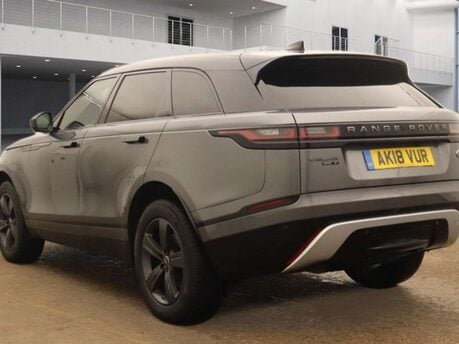 Land Rover Range Rover Velar 2.0 Range Rover Velar R-Dynamic S D240 Auto 4WD 5dr 9
