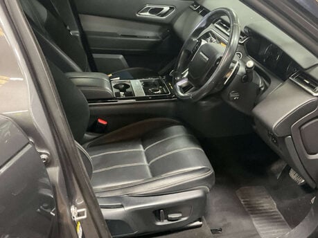 Land Rover Range Rover Velar 2.0 Range Rover Velar R-Dynamic S D240 Auto 4WD 5dr 3