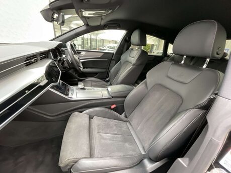 Audi A7 2.0 A7 Sportback Black Edition 50 TFSI E Quattro Semi-Auto 4WD 5dr 30