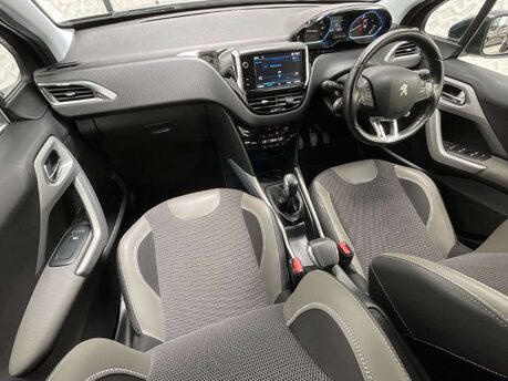 Peugeot 2008 1.2 2008 Allure 5dr 29