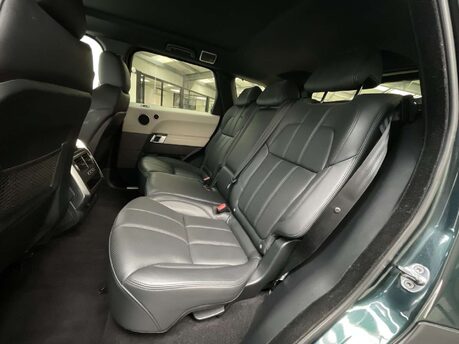 Land Rover Range Rover Sport 3.0 Range Rover Sport HSE Dynamic SDV6 Auto 4WD 5dr 40