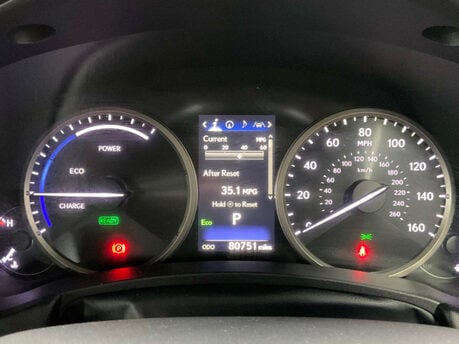 Lexus NX 2.5 NX 300h SE CVT 4WD 5dr 5