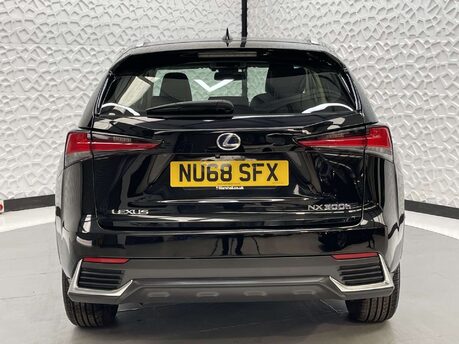 Lexus NX 2.5 NX 300h SE CVT 4WD 5dr 15