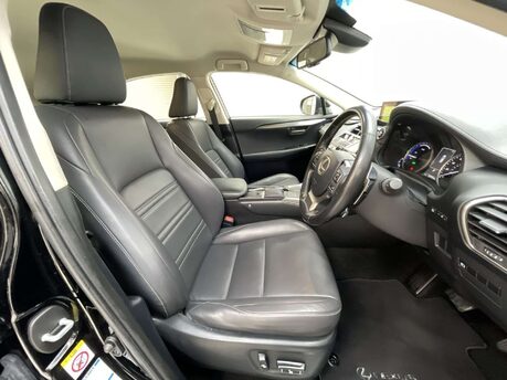Lexus NX 2.5 NX 300h SE CVT 4WD 5dr 24