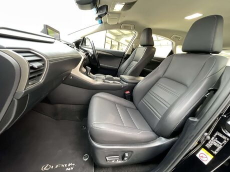 Lexus NX 2.5 NX 300h SE CVT 4WD 5dr 25