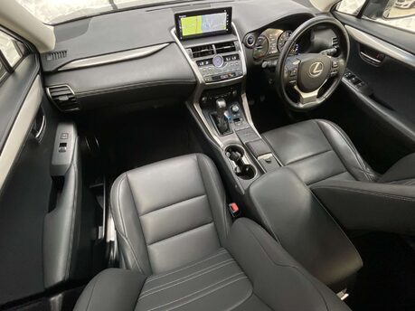 Lexus NX 2.5 NX 300h SE CVT 4WD 5dr 29