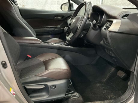 Toyota C-HR 1.8 C-HR Excel HEV CVT 5dr 9