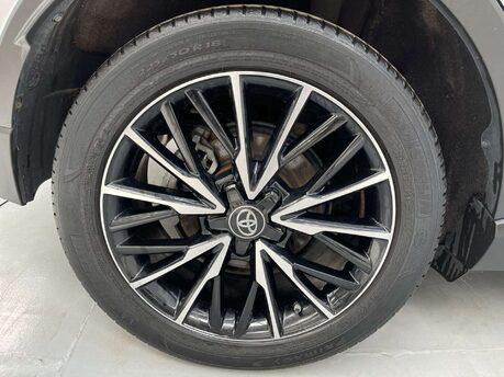 Toyota C-HR 1.8 C-HR Excel HEV CVT 5dr 9