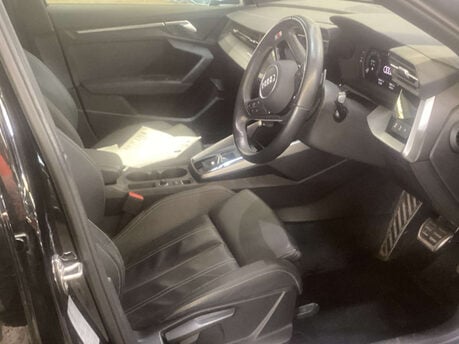 Audi A3 1.4 A3 Sportback 40 TFSI S Line E Semi-Auto 5dr 3