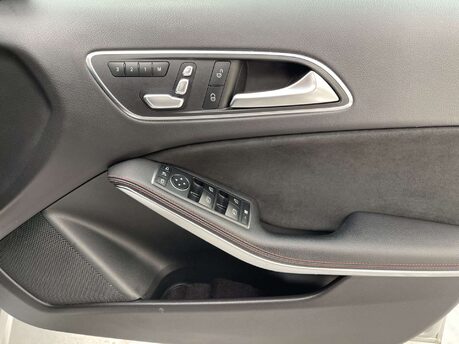 Mercedes-Benz A Class 2.1 A 200 D AMG Line Premium+ Auto 5dr 41