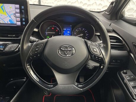 Toyota C-HR 1.8 C-HR Red Edition HEV CVT 5dr 30
