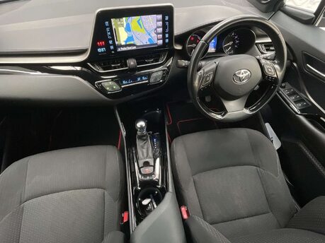 Toyota C-HR 1.8 C-HR Red Edition HEV CVT 5dr 27