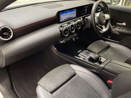 Mercedes-Benz A Class 1.3 A 180 AMG Line Exeutive Auto 5dr 27