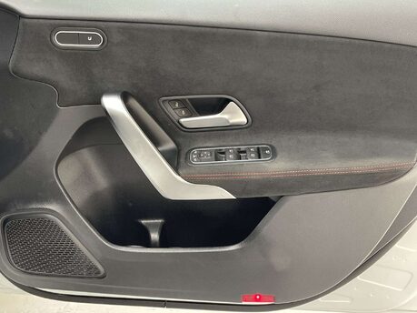 Mercedes-Benz A Class 1.3 A 180 AMG Line Exeutive Auto 5dr 42