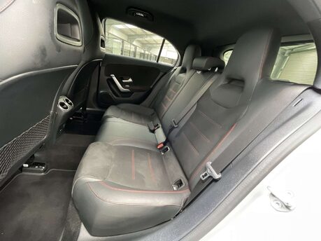 Mercedes-Benz A Class 1.3 A 180 AMG Line Exeutive Auto 5dr 41