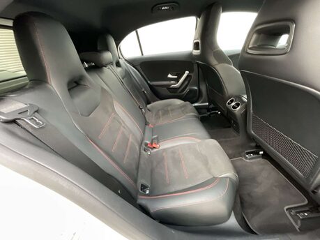 Mercedes-Benz A Class 1.3 A 180 AMG Line Exeutive Auto 5dr 40