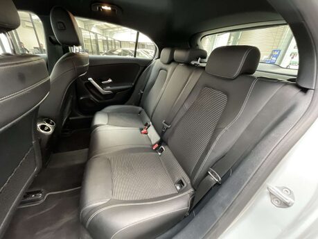 Mercedes-Benz A Class 1.5 A 180 Sport Exeutive D Auto 5dr 41
