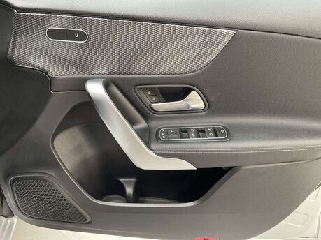 Mercedes-Benz A Class 1.5 A 180 Sport Exeutive D Auto 5dr 42