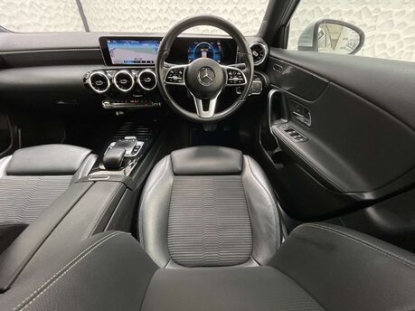 Mercedes-Benz A Class 1.5 A 180 Sport Exeutive D Auto 5dr 14
