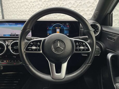 Mercedes-Benz A Class 1.5 A 180 Sport Exeutive D Auto 5dr 32