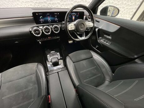 Mercedes-Benz A Class 1.3 A 200 AMG Line Edition Executive Auto 4dr 28