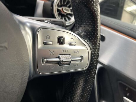 Mercedes-Benz A Class 1.3 A 200 AMG Line Edition Executive Auto 4dr 33