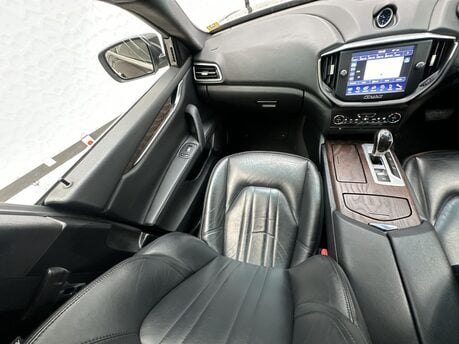 Maserati Ghibli 3.0D V6 ZF Euro 5 (s/s) 4dr 15