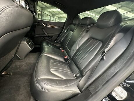 Maserati Ghibli 3.0D V6 ZF Euro 5 (s/s) 4dr 33