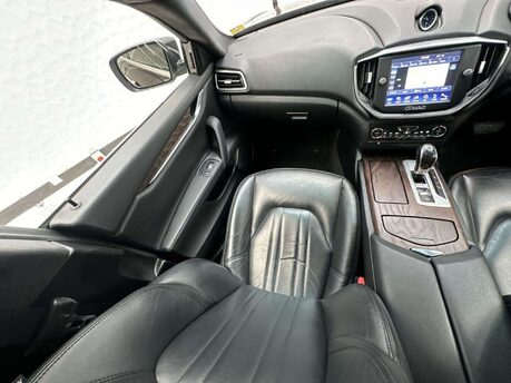 Maserati Ghibli 3.0D V6 ZF Euro 5 (s/s) 4dr 29