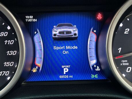 Maserati Ghibli 3.0D V6 ZF Euro 5 (s/s) 4dr 25