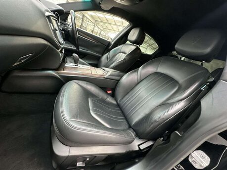 Maserati Ghibli 3.0D V6 ZF Euro 5 (s/s) 4dr 28