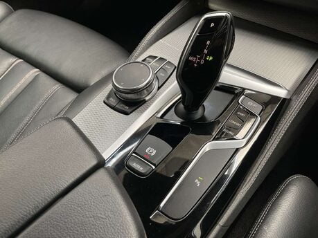 BMW 5 Series 3.0 530D M Sport Auto 5dr 37