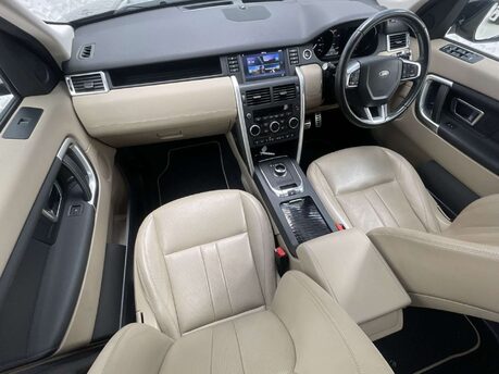 Land Rover Discovery Sport 2.0 Discovery Sport Black HSE TD4 Auto 4WD 5dr 16