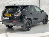 Land Rover Discovery Sport 2.0 Discovery Sport Black HSE TD4 Auto 4WD 5dr 3