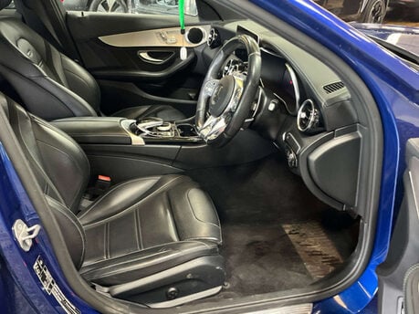 Mercedes-Benz C Class 4.0 AMG C 63 Auto 4dr 3