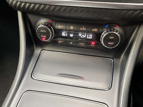 Mercedes-Benz A Class 1.6 A180 AMG Line 7G-DCT Euro 6 (s/s) 5dr 34