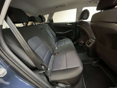 Hyundai TUCSON 1.7 Tucson SE Nav Blue Drive 2WD CRDi 5dr 36