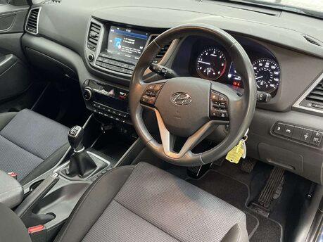 Hyundai TUCSON 1.7 Tucson SE Nav Blue Drive 2WD CRDi 5dr 2