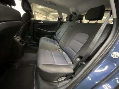 Hyundai TUCSON 1.7 Tucson SE Nav Blue Drive 2WD CRDi 5dr 37