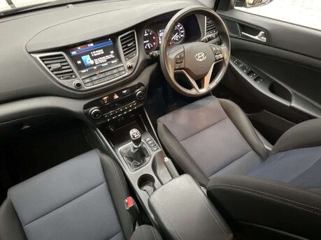 Hyundai TUCSON 1.7 Tucson SE Nav Blue Drive 2WD CRDi 5dr 16
