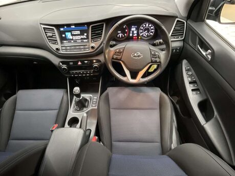 Hyundai TUCSON 1.7 Tucson SE Nav Blue Drive 2WD CRDi 5dr 13