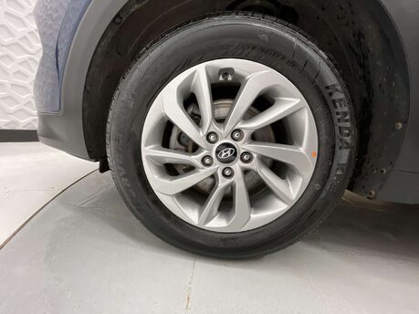 Hyundai TUCSON 1.7 Tucson SE Nav Blue Drive 2WD CRDi 5dr 42