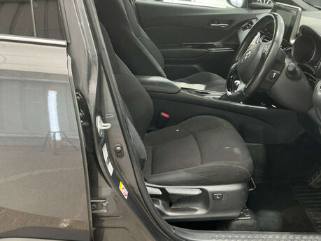 Toyota C-HR 1.8 C-HR-Dynamic HEV CVT 5dr 3